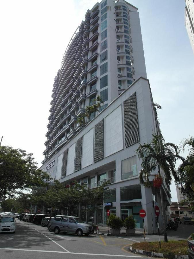 Апартаменты New 6Pax Soho Near Usm & Spice Arena & Airport Байан-Лепас Экстерьер фото